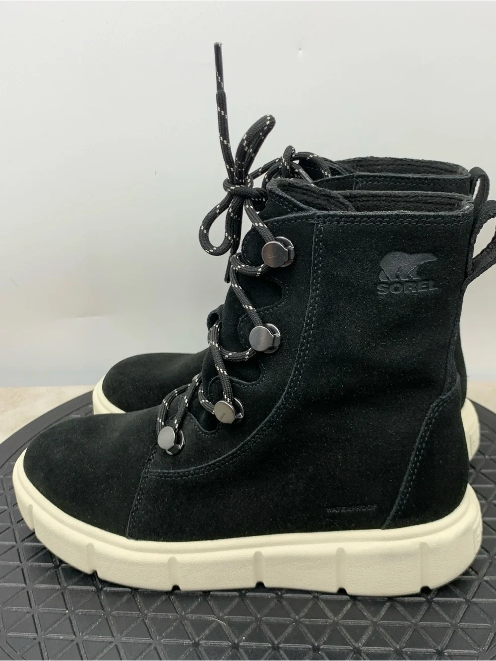 Sorel explorer iii